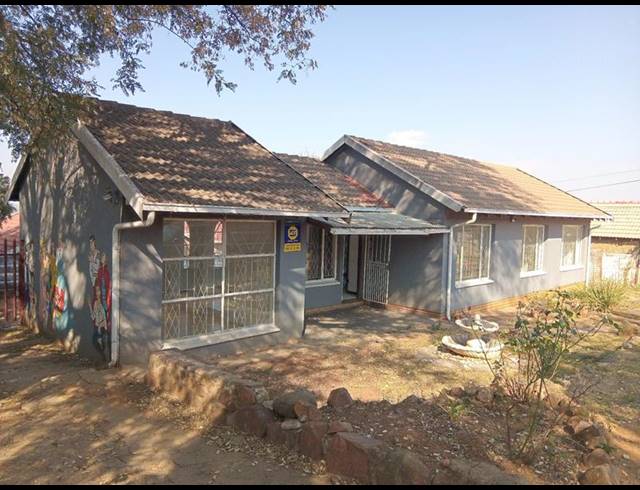 3 BEDROOM PROPERTY TO RENT IN NATURENA